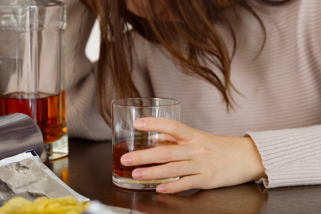 感情コントロール治療がアルコール依存症の断酒率改善