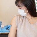 妊娠中のワクチン接種、なぜ進まないのか？