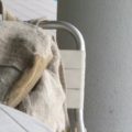いびき防止にはリュックを背負って寝るとよい