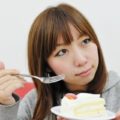 内臓脂肪レベルを上げない食事は低糖質で低脂肪