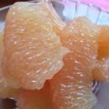グレープフルーツの剥き方は袋もスジも残すべし