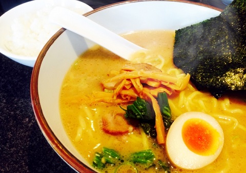 内臓脂肪レベル「ラーメンライス」で上がる理由