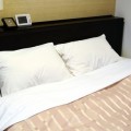 快眠方法に不可欠！毛布はかけ布団の上にかける