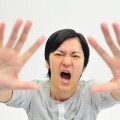 おならがよく出る原因が便秘なら我慢してはダメ