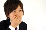 鼻毛を抜く