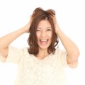 白髪を改善するなら頭皮マッサージで栄養補給